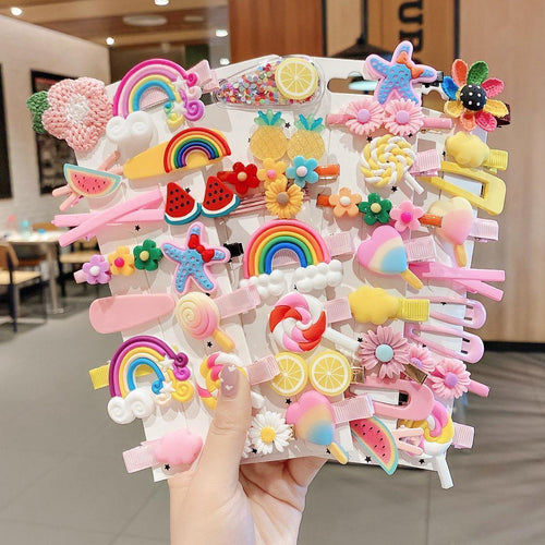Cute cartoon hair clips and princess-style hair accessories for babies and children—perfect for securing stray strands.